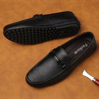 Italian Genuine Leather Slip on Men Shoes 2022 Luxury Brand Loafers Fashion Design Casual shoes Moccasin Male Driving Dress Flat