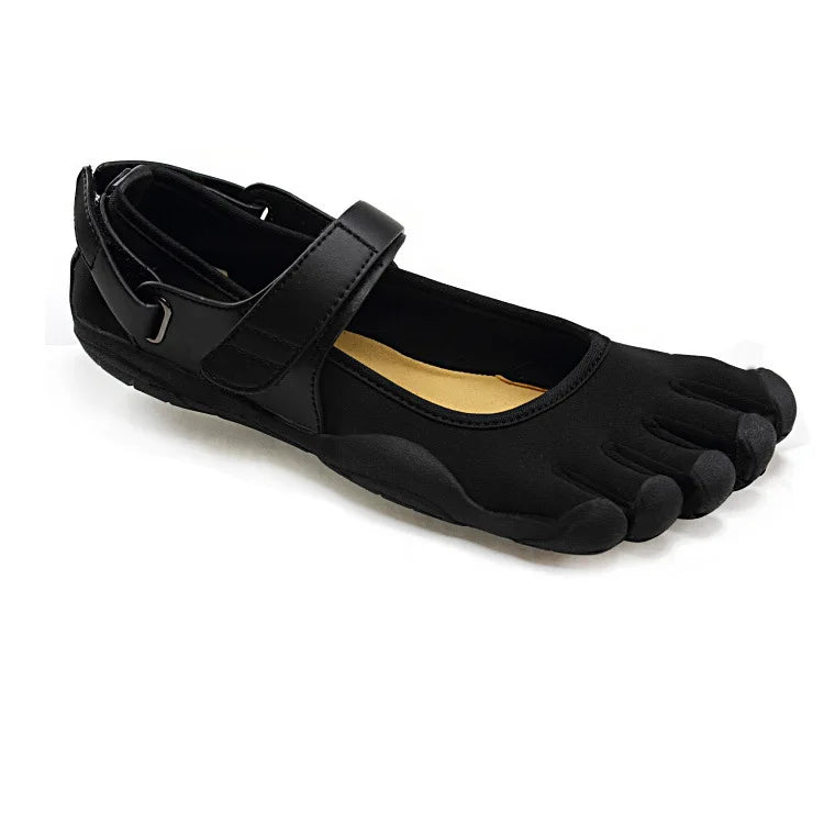 Outdoor Men Women Five Toes Shoes Lightweight Leather 5 Toes  Sneakers Quick Dry Hiking Shoes Upstream Shoes