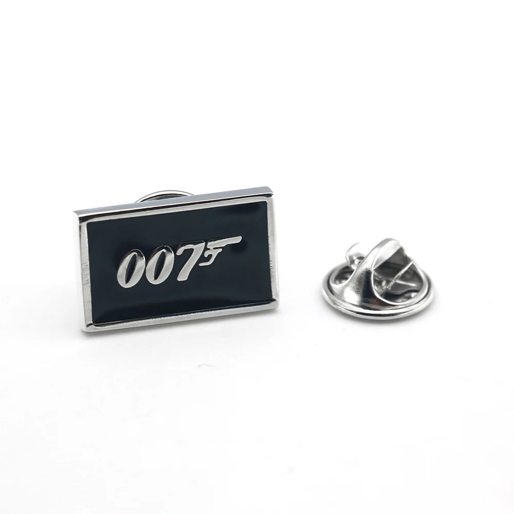 iGame Men's Fashion Brooch Lady's Lapel Pin Clothing Backpack Badge Quality Brass Material Music Car Animal Anchor Poker Design