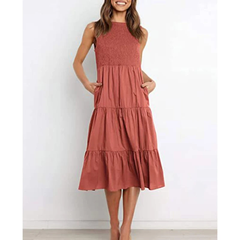 2023 Women Casual Sleeveless Dress Summer Outfits Smocked Tiered A-Line Large Swing Sundress Elastic Waist Solid Color Y1QD