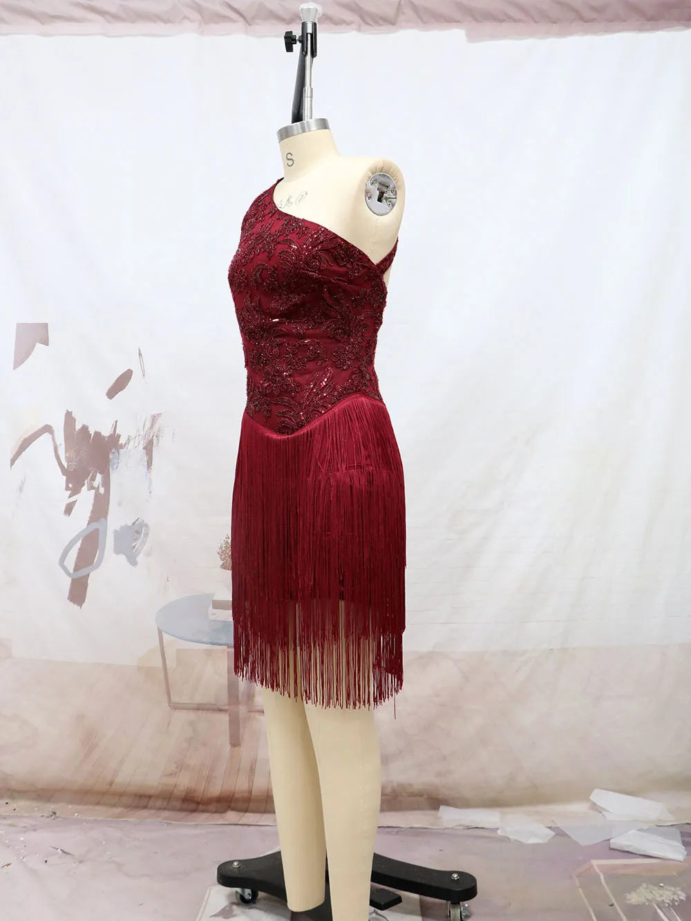 Burgundy Homecoming Dress For Juniors 2022 Short Mini Women Sequined Lace Applique Tassel Cocktail Party Gowns Formal Bridesmaid