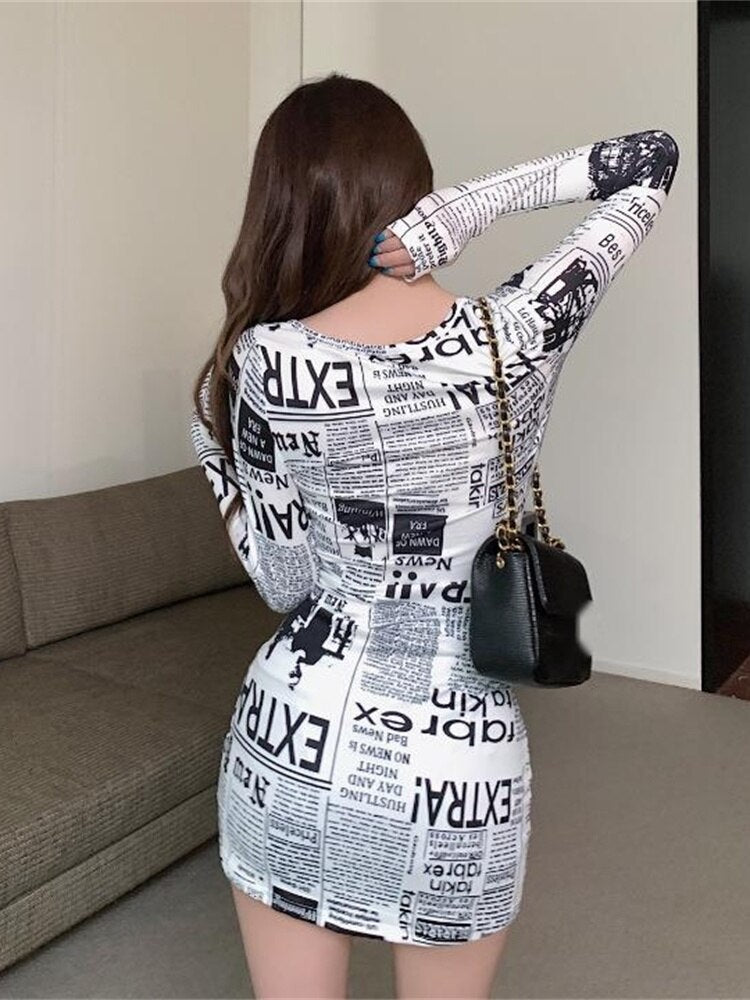 New 2023 Summer Top Fashion Korea Hot Women Letter Newspaper Print Slim Sheath Square Collar Big Bust Mini Dresses Dress L8