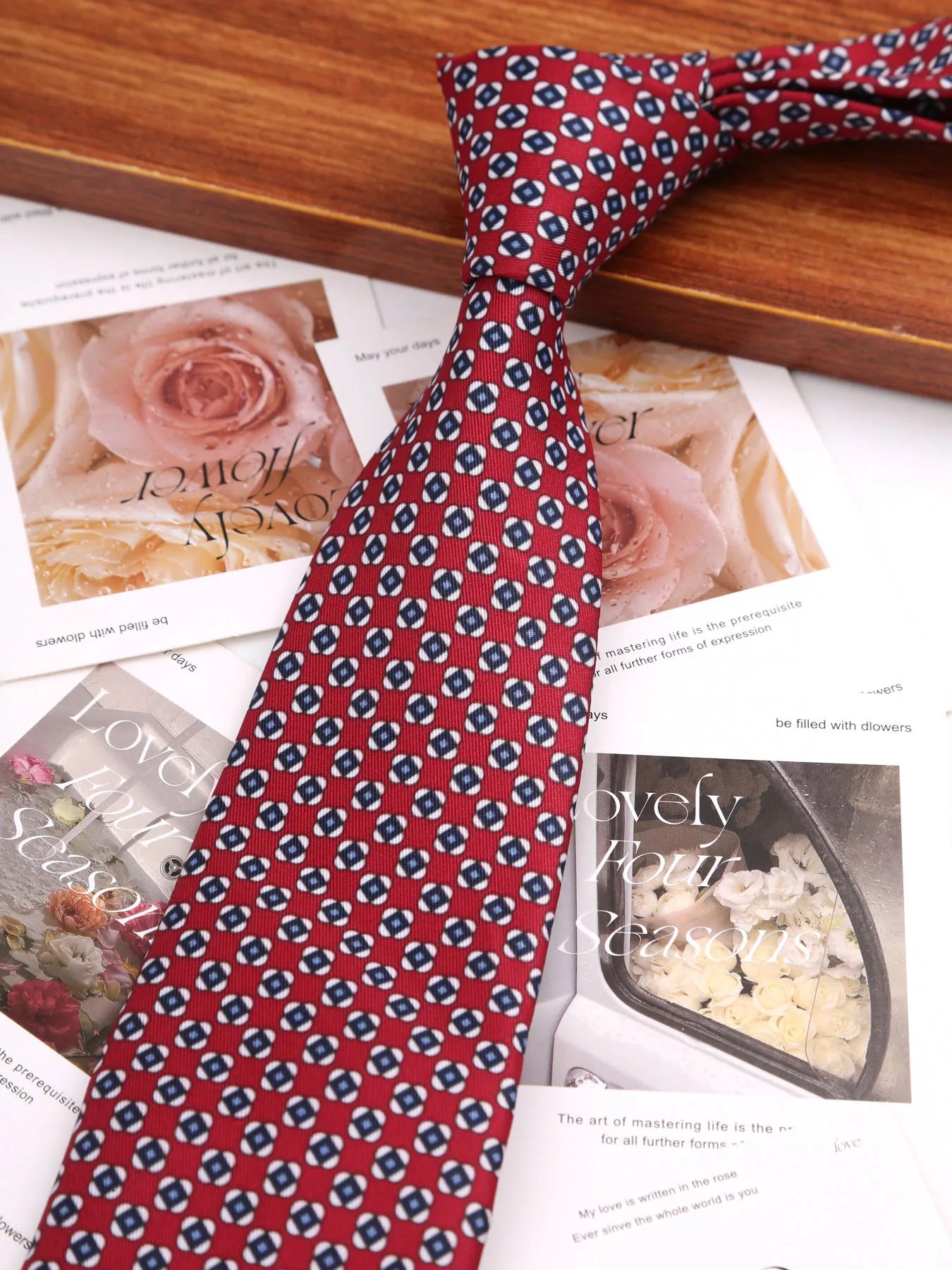 New Printing Men's Soft Thin Tie Creative Graffiti Floral Print Necktie Daily Wear Cravat Wedding Business Party Gift