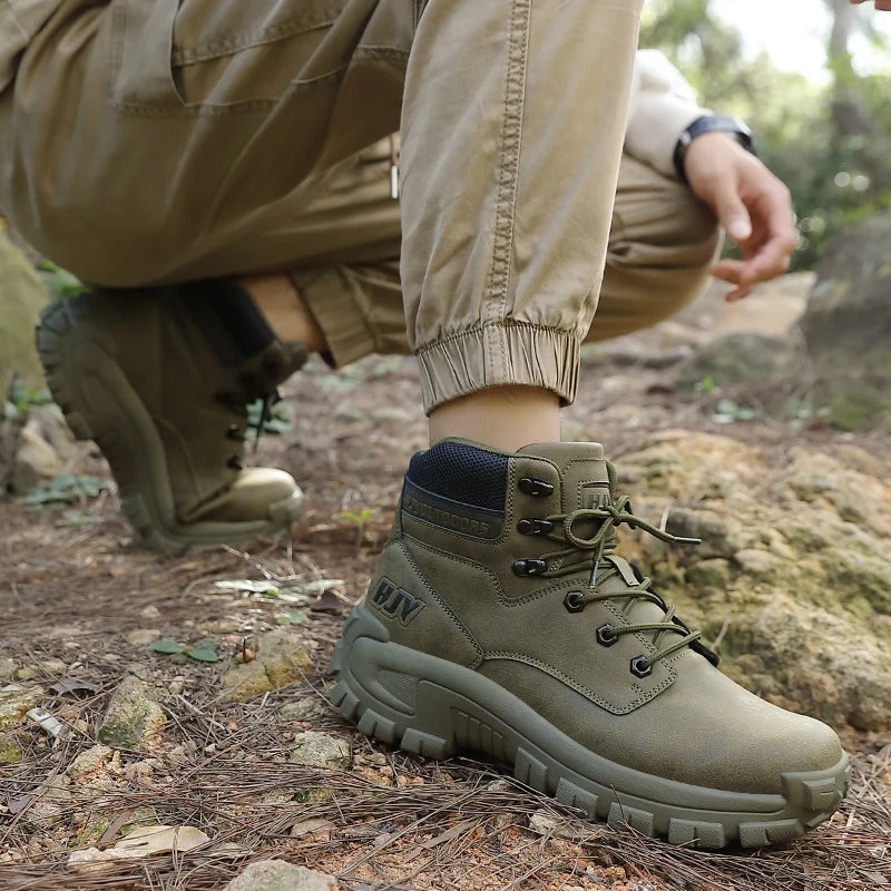New Men's Boots Fashion Outdoor Boots Breathable Hiking Boots Autumn Shoes Sneakers Lightweight Non-slip Men Desert Ankle Boots