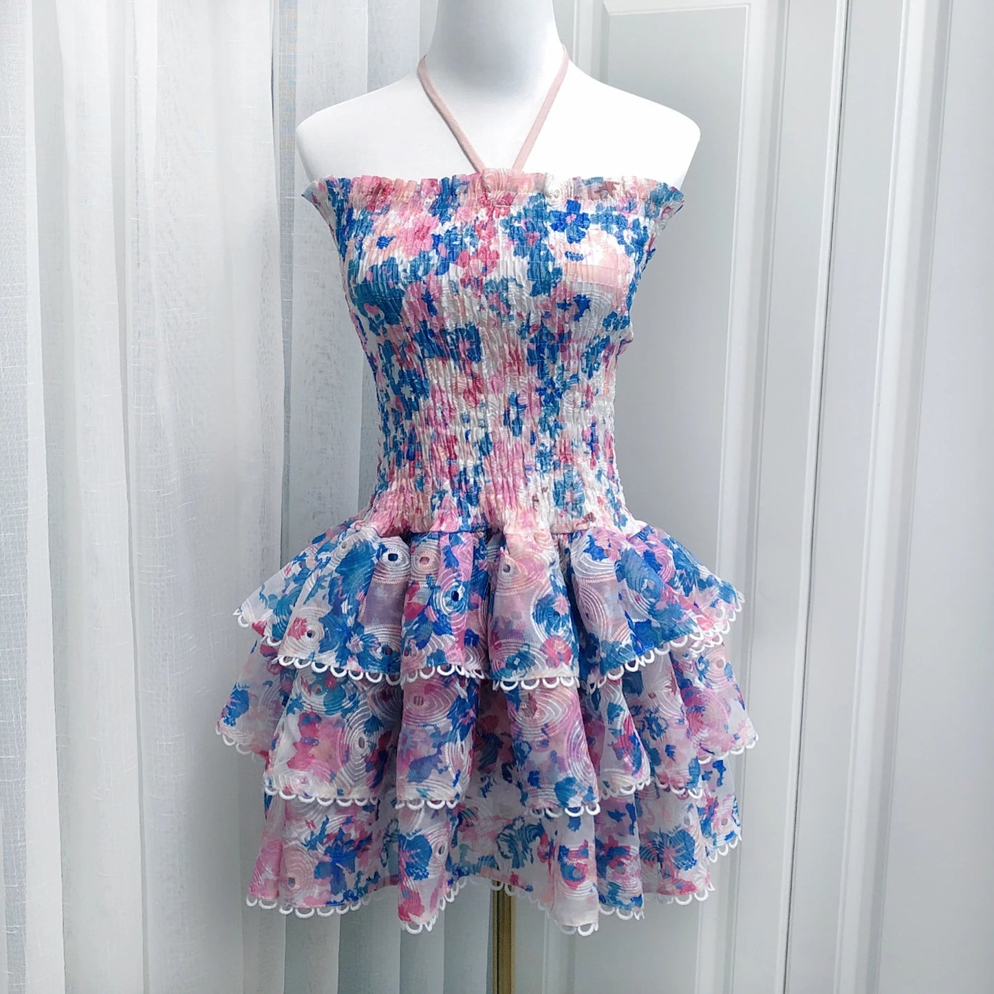 Summer Sundress Sexy Embroidery Floral Short Cake Dress Women Beach Halter Backless Stretch Flower Ruffles Layer Party Vestidos