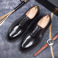 Elegant genuine leather British style toe shoes, men's shoes with carved red soles, business shoes, men's formal wedding dresses