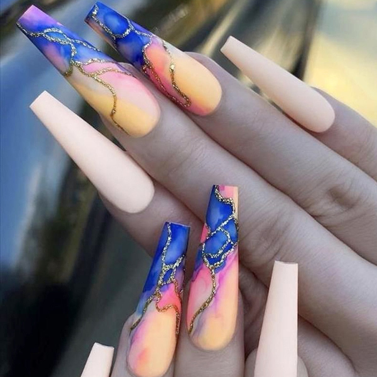 Fashion Colorful Butterfly False Nail Tips With Designs French Coffin Manicure Middle Long Ballerina Fake Nails Set Press on Nai