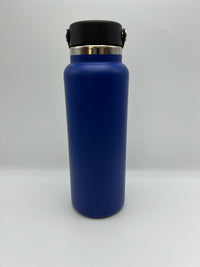 32-ounce stainless steel insulated office water cup, portable with a handle, vacuum-insulated, and leak-proof