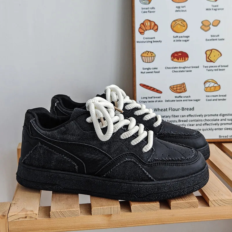 Fashionable and Luxurious New Men Sports Shoes Solid Color Round Toe Flat Spring Flat Bottom Thick Sole Comfortable Sports Shoes