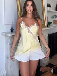 Sexy Lace Sling Tops Women's Hollow Out Sleeveless Backless Asymmetrical Hem Top 2026 Summer New Lady Fashion Short Tops