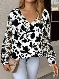 Elegant Bohemian Floral V-neck Long Sleeved Top Fashionable V-neck Pullover Hollow Printed Sweater Pullover 2025 Casual Knitwear