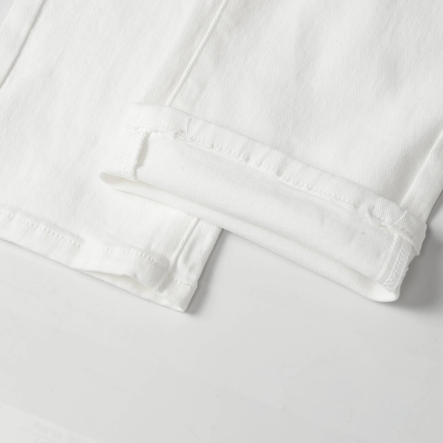 Mens White Jeans Pants Slim Fit Streetwear Distressed Black Denim Overalls Retro Y2k Solid Color Straight-leg Jeans Men Ripped