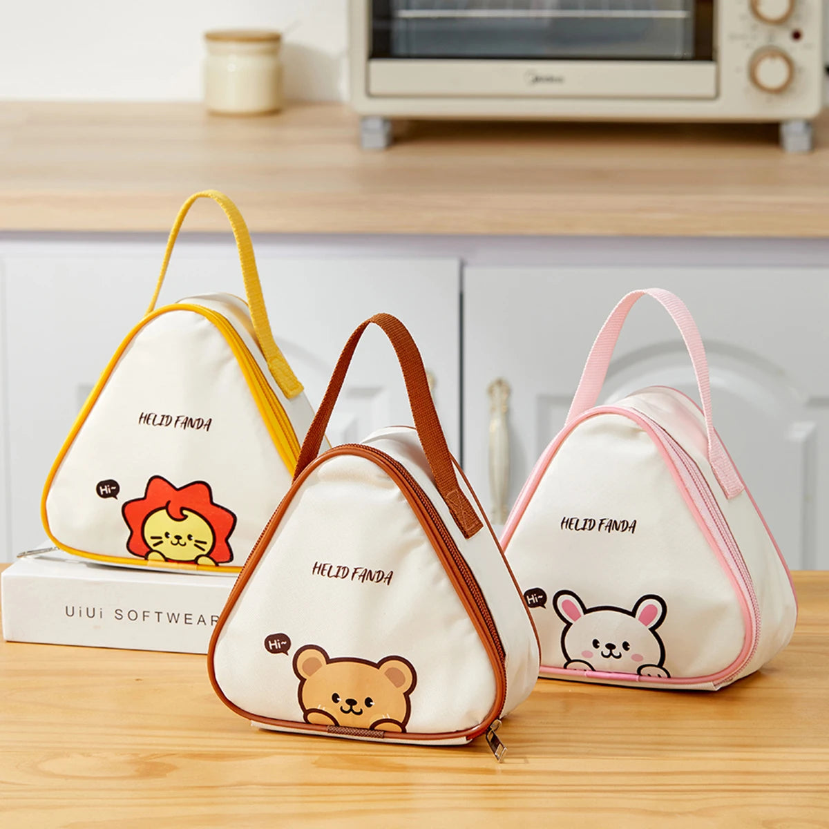 WORTHBUY Mini Capybara Thermal Lunch Bag Portable Insulated Picnic Bag Oil Proof & Waterproof Lunch Box Bag Reusable Cooler Bag
