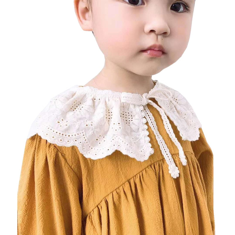 Lace Kids Bibs Shawl Cotton Collar Kids Neckwear for Girls All Match Hollow Out Children Girls Scarf Accessories 3-8Y