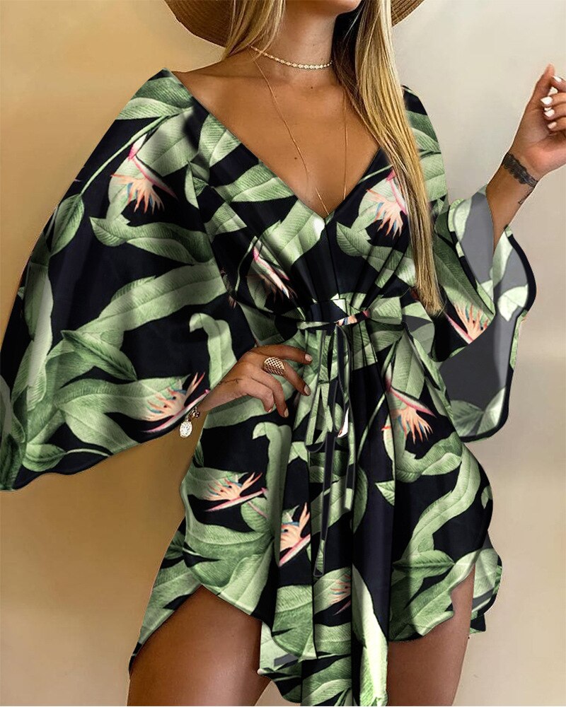 New Recreational Girls in Summer 2022, Feather Printed Bat Winged Sleeve Asymmetric Dress