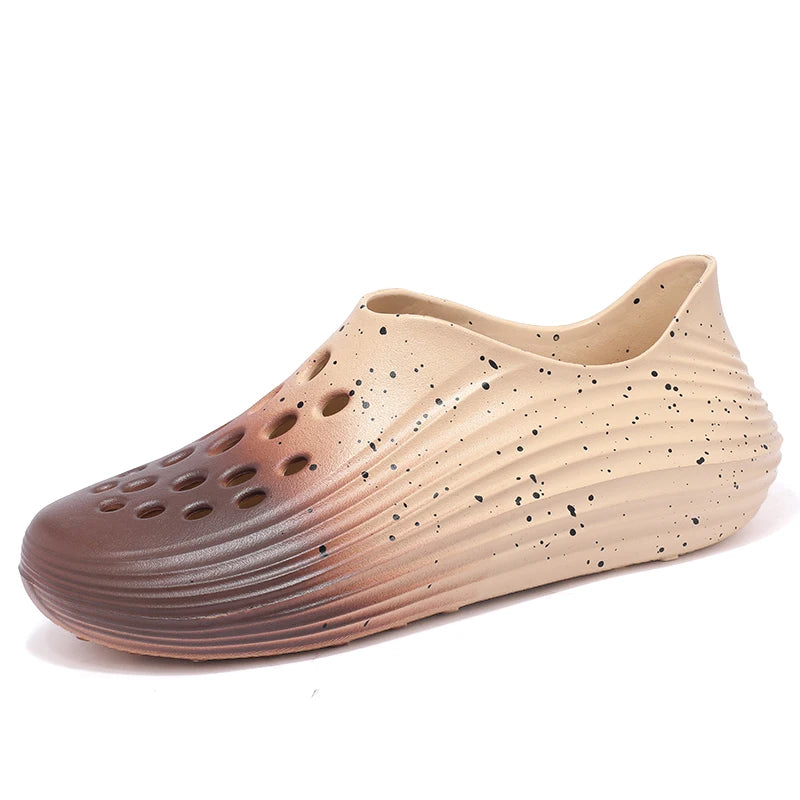 2025 Fashion single size gradient hole garden shoes outdoor beach casual shoes comfortable soft sole fashion sandals