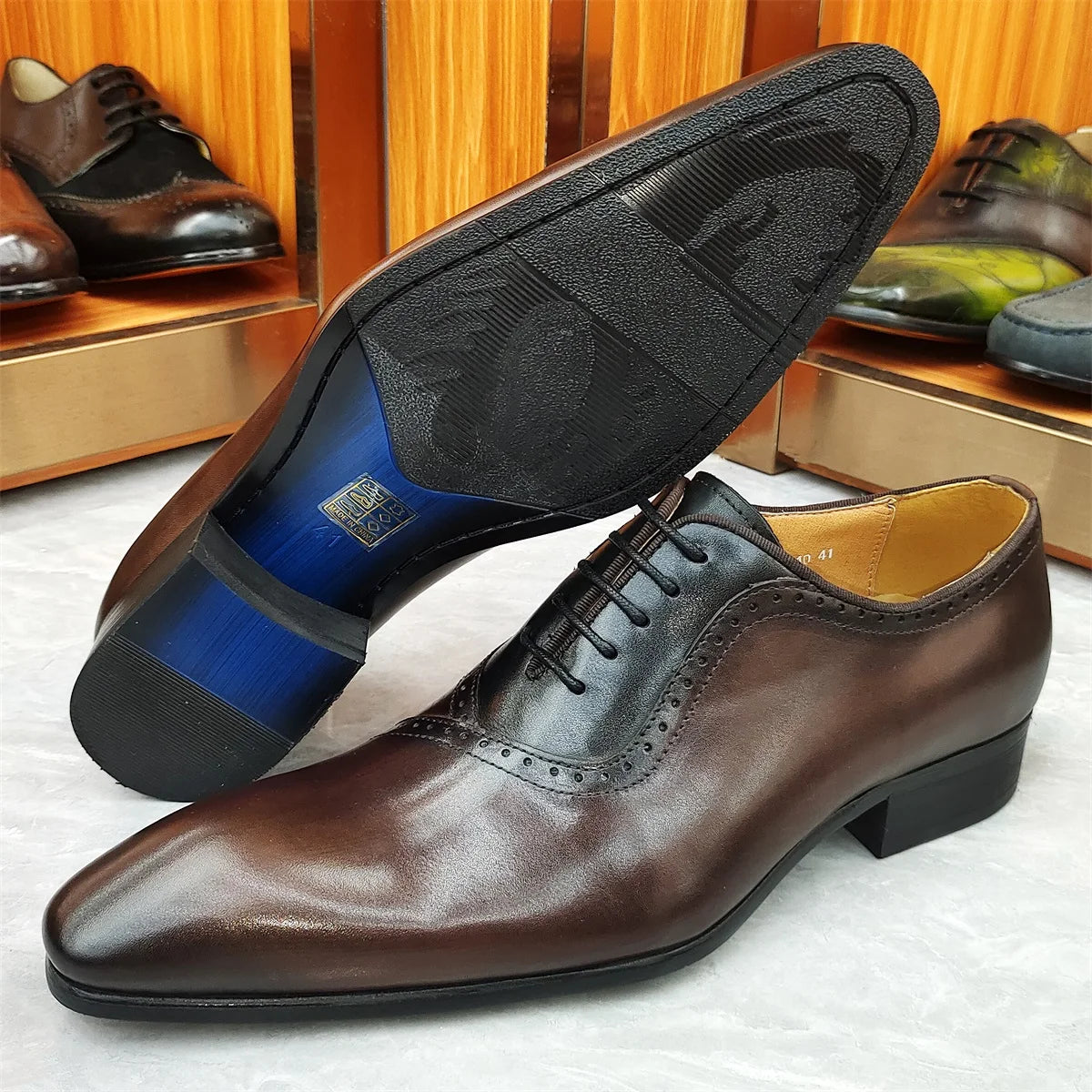 Luxury Men's Oxford Leather Dress Shoes Lace-Up Casual Business Fashion Carved Shoes for Wedding Party Office Higher Quality