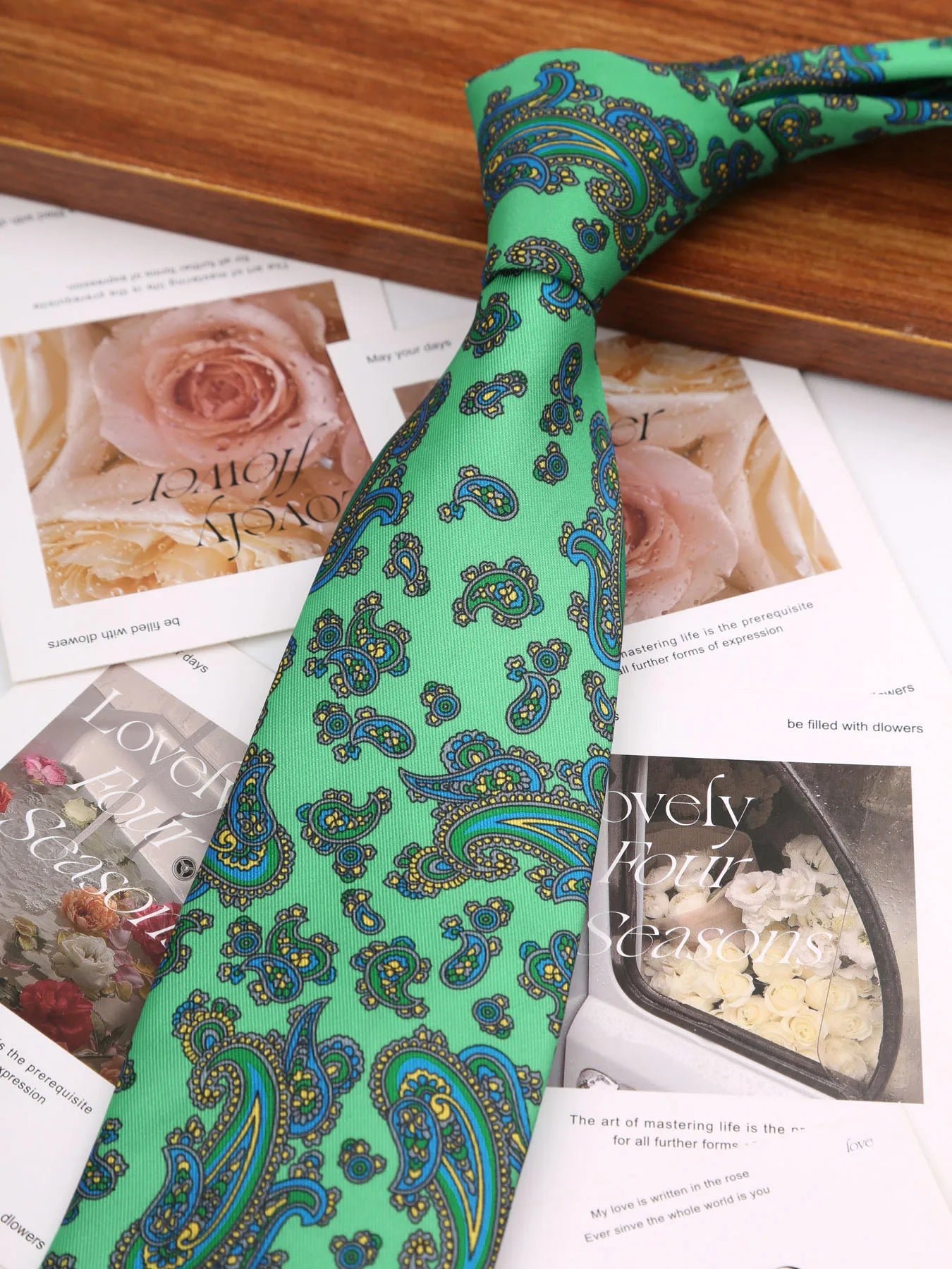 New Printing Men's Soft Thin Tie Creative Graffiti Floral Print Necktie Daily Wear Cravat Wedding Business Party Gift