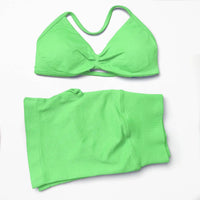 Seamless 2 Pieces Strappy Yoga Halter Bras Sets Scrunch Butt Sports Shorts Quick Dry Backless Gym Crop Tops with Pad Push Up Set
