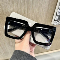 Women's Geometric Retro Transparent Glasses Suitable for Outdoor Leisure Women's Daily Life Reading Decoration Gifts Presbyopia