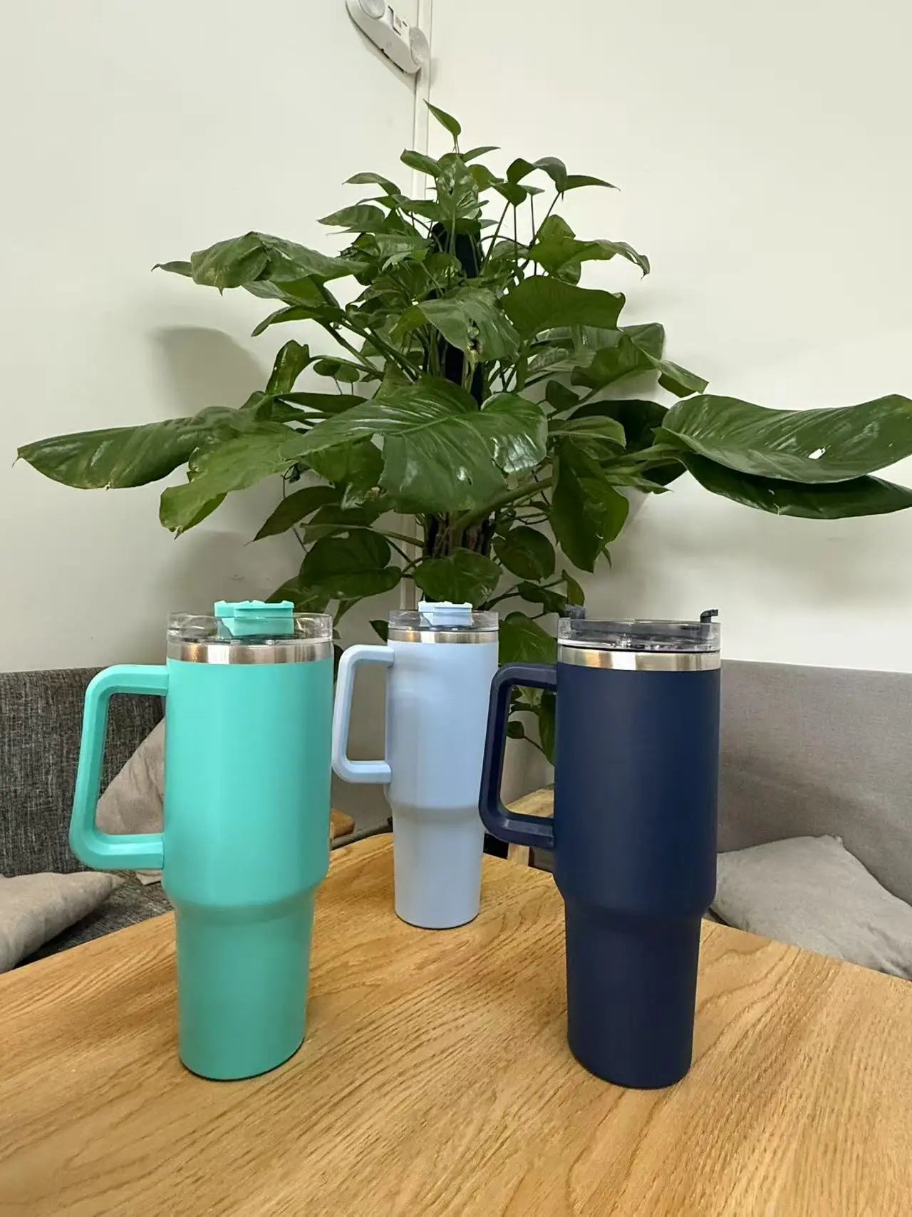 40oz Stainless Steel Insulated Water Bottle With Handle Drinking Cups Keeps Cold Tumbler With Lid Straw Mug for Summer Outdoor