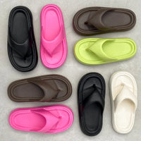 Women's Classy Flip-Flops with Poop Feeling, Female Internet Celebrity Eva Summer Outer Slippers for Couples, Thick-Soled Non-Slip Couples, Soft-Soled Flip-Flops for the Beach