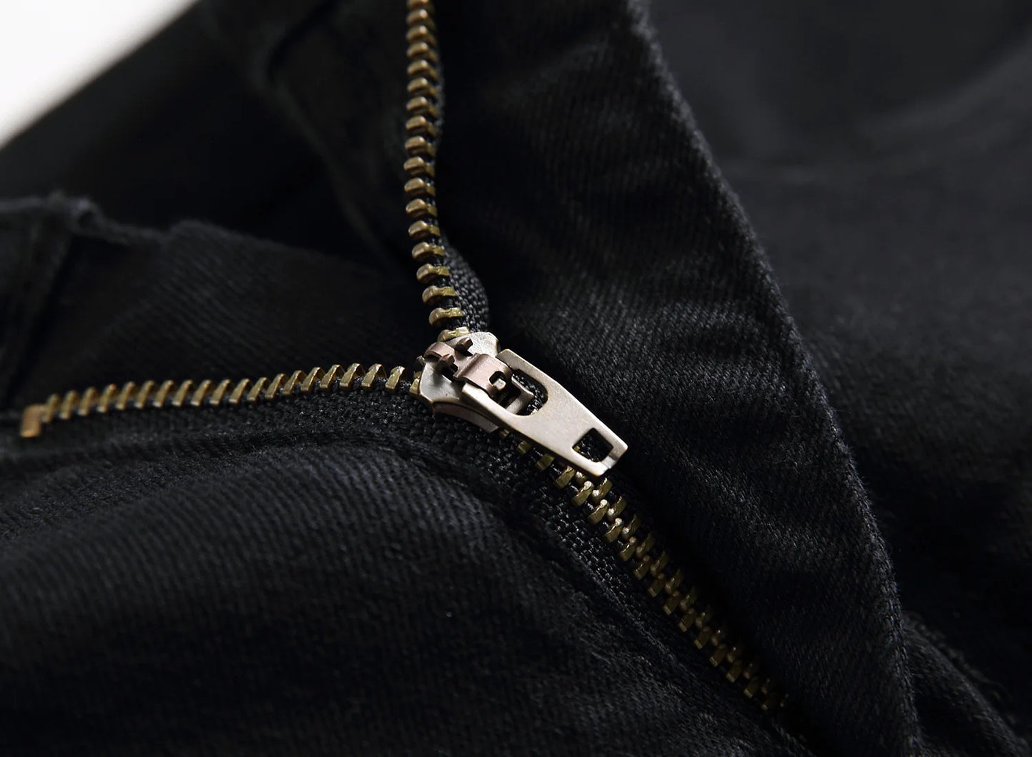 European and American Men's Casual Jeans with Embroidered Roses, Fashionable Ripped, Slim-fit, Stretch, Ankle-length Trousers