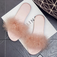Summer Slippers New Fashion Versatile Women Shoes Comfort High-end Sexy Women Sandals Simple Retro Feather Flat Slippers Тапочки