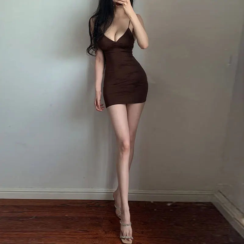 Sexy Low-cut V Neck Pleated Bodycon Dress Women Spaghetti Strap Solid Color Sleeveless Mini Dress Elegant Club Party Vestidos