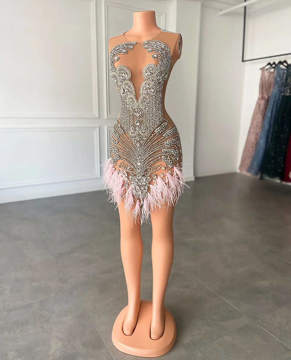 Sexy Black Girl Short Prom Dresses 2023 Luxury Silver Crystals See Through Women Feather Cocktail Gowns For Birthday Party