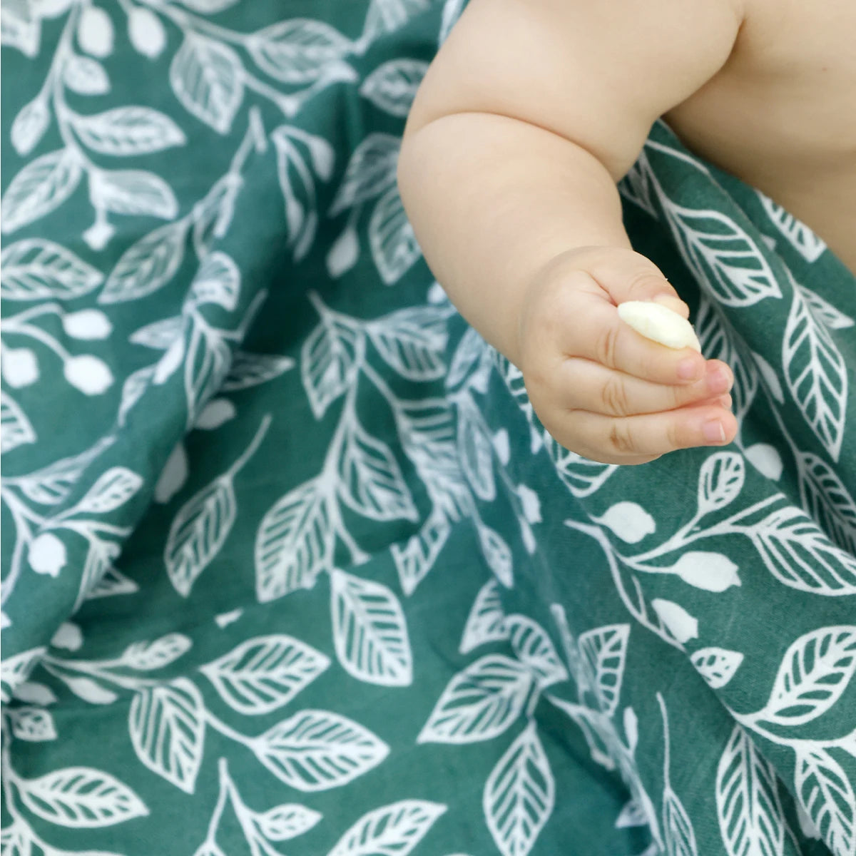 HappyFlute Baby Muslin Swaddle 100% Cotton Summer Soft Cute Print Baby Blanket 120*110CM