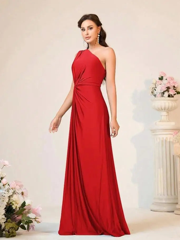 European and American Evening Dresses, Women's Banquet Wear New Produc Mega Mart Center European and American Evening Dresses, Women's Banquet Wear New Produc Mega Mart Center