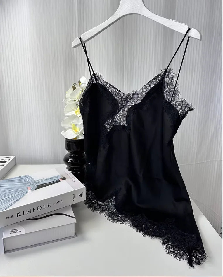 KONDALA Sexy Chic Black Lace Cami Tops Women V Neck Patchwork Sleeveless Y2K Girl Top Fashion 2025 Summer Fall Holiday Beach Top