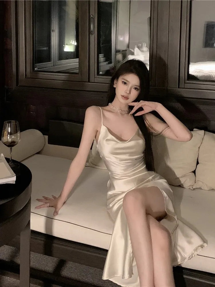 satin dress korean Custom A-Line Satin Backless Wedding Dress
