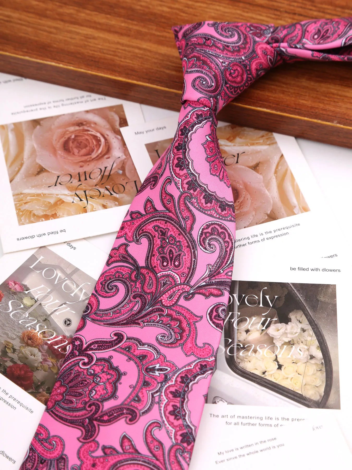 New Printing Men's Soft Thin Tie Creative Graffiti Floral Print Necktie Daily Wear Cravat Wedding Business Party Gift