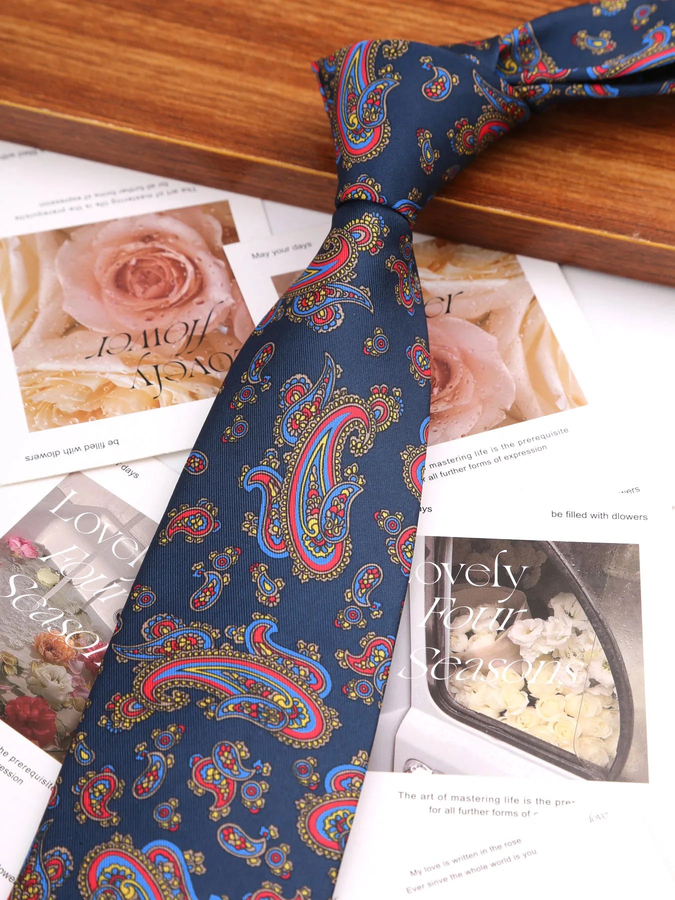 New Printing Men's Soft Thin Tie Creative Graffiti Floral Print Necktie Daily Wear Cravat Wedding Business Party Gift