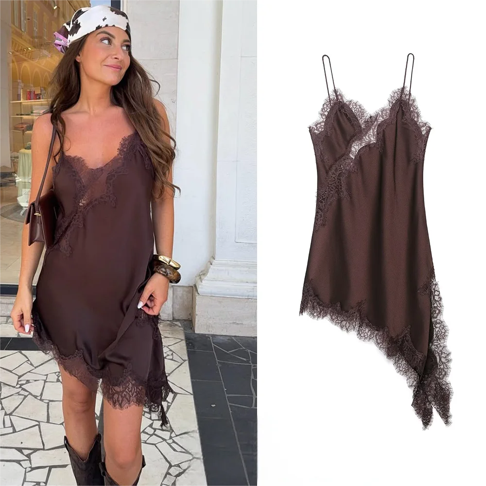 KONDALA Sexy Chic Black Lace Cami Tops Women V Neck Patchwork Sleeveless Y2K Girl Top Fashion 2025 Summer Fall Holiday Beach Top