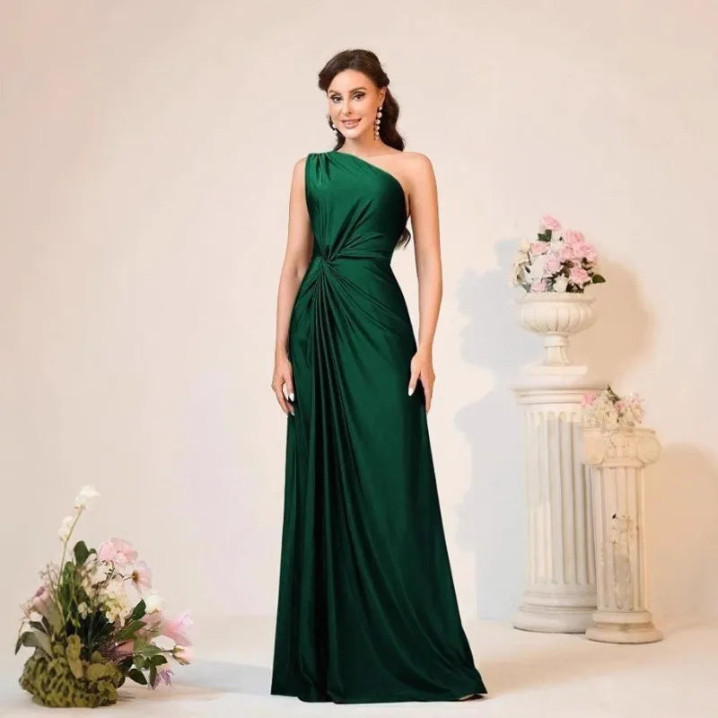 European and American Evening Dresses, Women's Banquet Wear New Products, Backless Fashion Temperament, Adult Evening Dresses