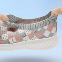 Fashion Mesh Kids Running Shoes Youngsters Teens Casual Walking Students Sneakers Breathable Soft Children Outdoor Sports Tennis