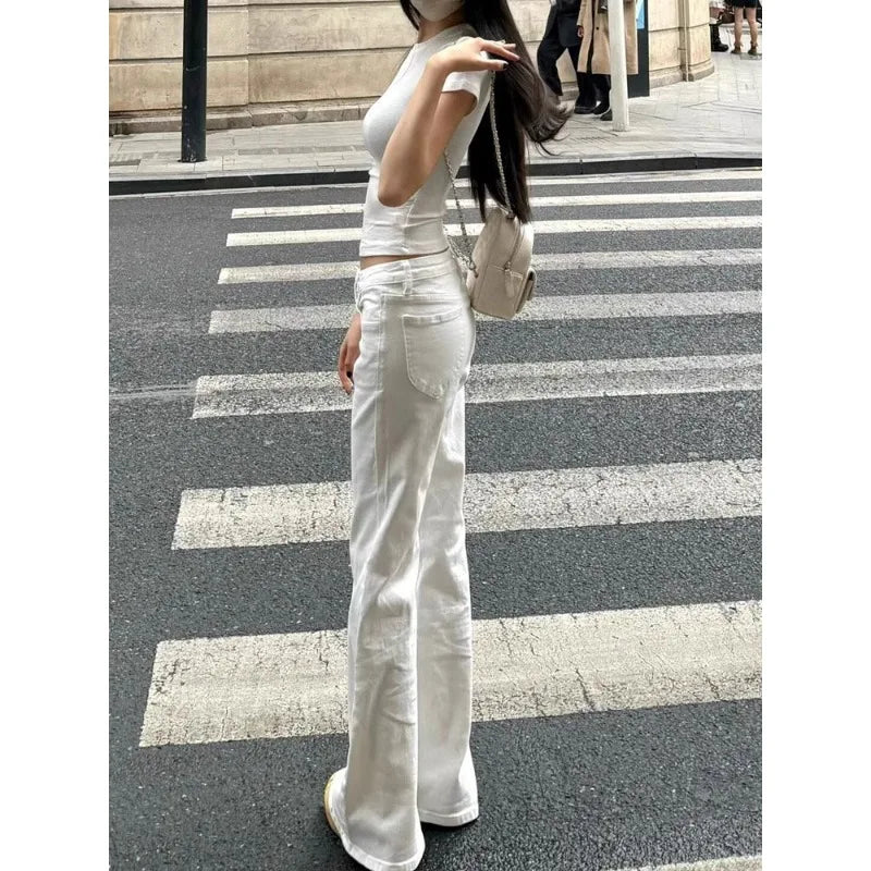 Fashionable White Low Waist Slightly Flared Jeans for Women, Fashionable and Versatile Casual Loose Wide-leg Bell-flop Pants