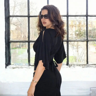 2026 Deep V-neck Design Sense Two Wear Sleeves Short-sleeved T-shirt Women's Summer Strap Design Waist Slim Jacket