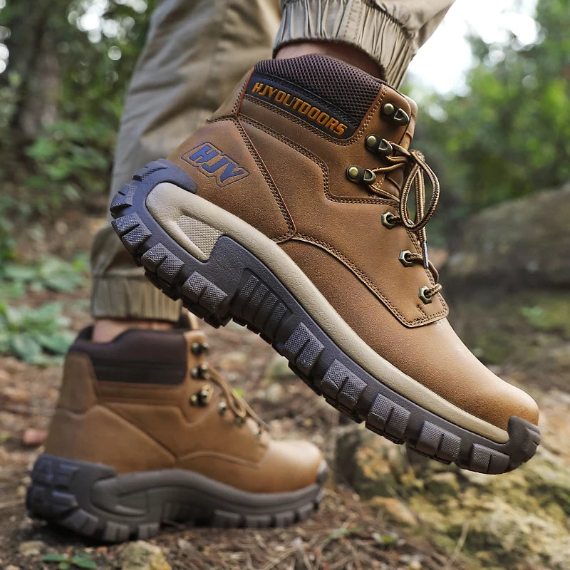 New Men's Boots Fashion Outdoor Boots Breathable Hiking Boots Autumn Shoes Sneakers Lightweight Non-slip Men Desert Ankle Boots