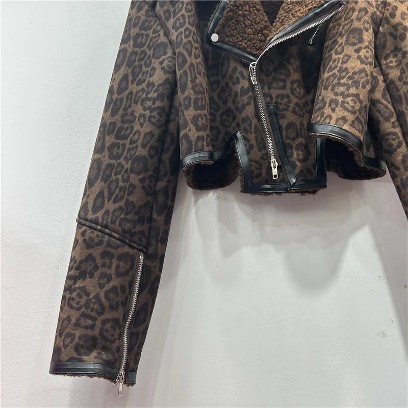 Winter Women Leopard Printed Lamb Wool Velvet Bomber Jacket Turn Down Collar Short Flocking Coat Spliced Parkas Cardigan Tops