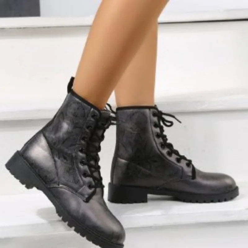 European and American Short Boots 2024 New Large Trendy Printed Thick Bottom Anti Slip Comfortable Daily Women's Boots Sneakers