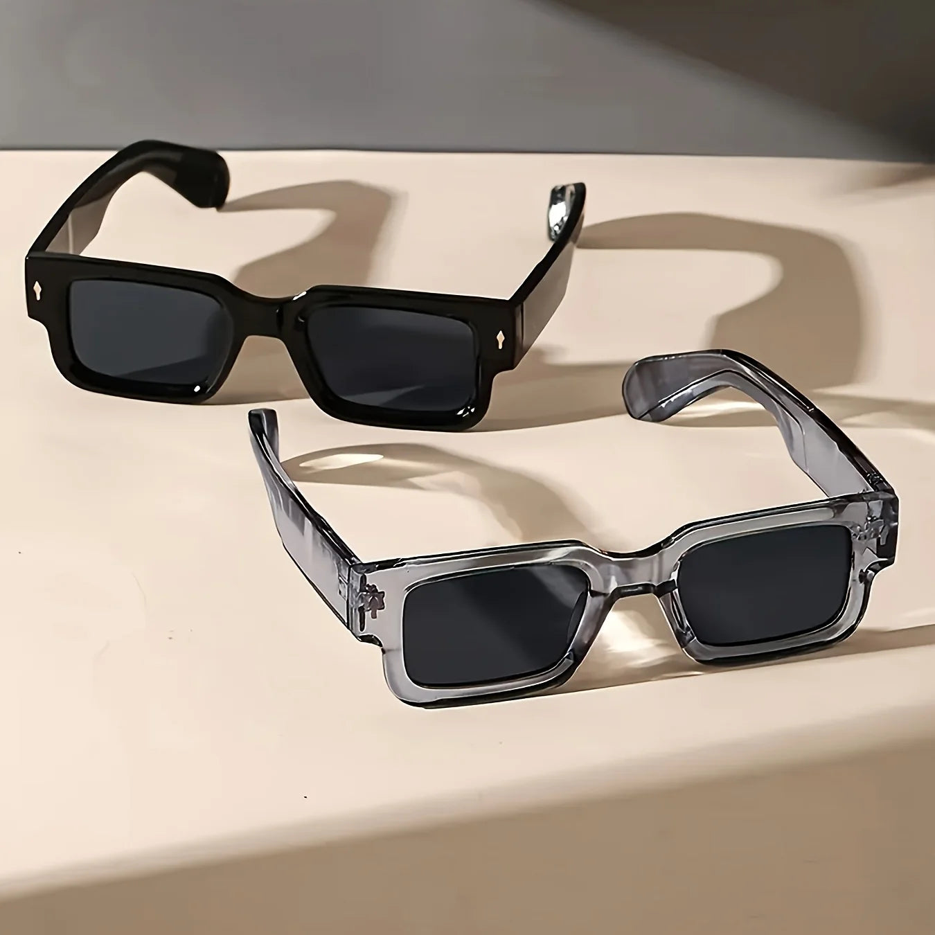 1PC Unisex Retro Square Sunglasses Classic UV Protection Plastic Frame Shades for Outdoor Travel Driving