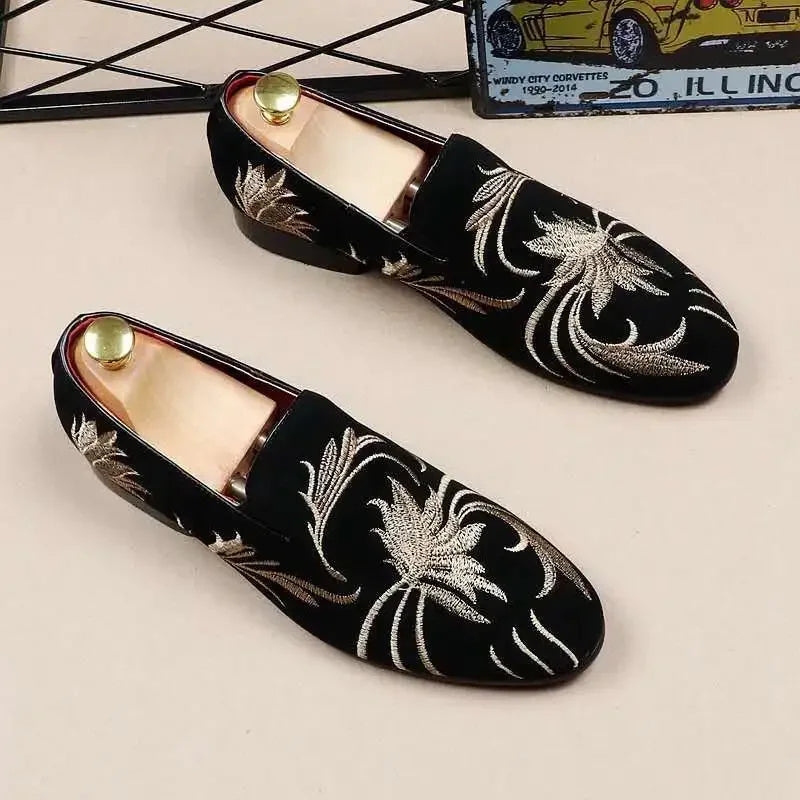 Men Suede Leather Shoes Designer Embroidery Men Loafers Luxury High Quality Moccasins Brand Party Wedding Shoes Men Flats 38-48