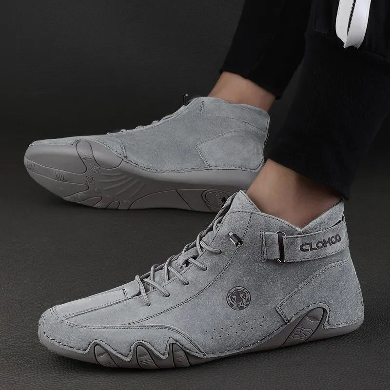 CLOHOO Men's Casual Ankle Boots Lace Up Walking Lightweight Comfortable Sneakers Motorcycle Outdoor Winter Warm Fashion Shoes