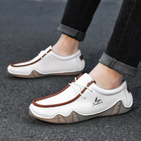 New 2024 Fashion Handmade Leather Casual Men Shoes Design Sneakers Man Loafers Breathable Low Top Flat Shoes Driving Plus Size