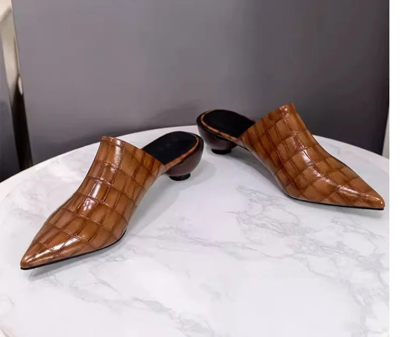 Sandals New European American Lady Slides Sexy Pointed Toe Ball Heel Slippers All Matched Women Summer Shoes Female Mules Shoe