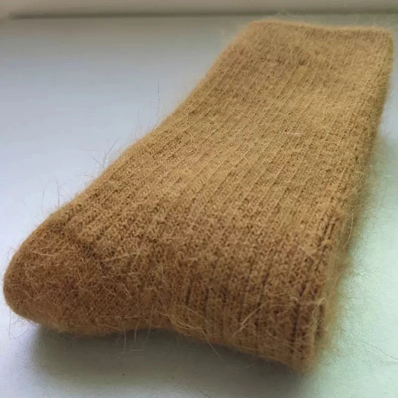 Wool Socks for Women Autumn Winter Medium Tube Socks Thickened With Wool Warm Rabbit Hair Socks Winter Black Cashmere Stockings